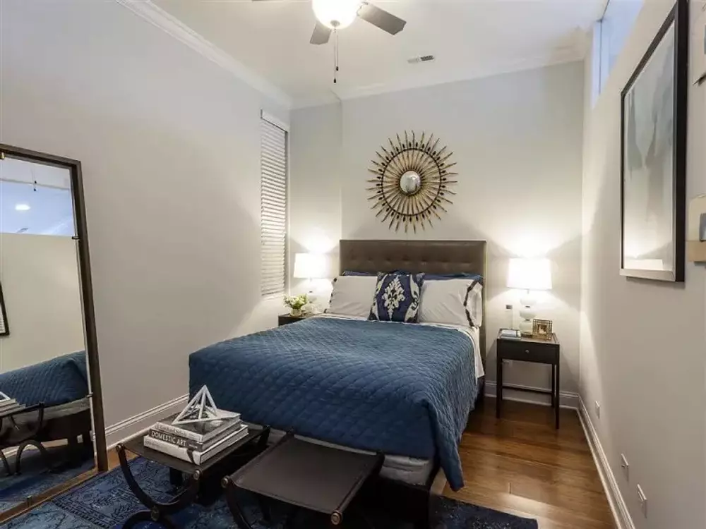 Wells Place Apartments 837-839 S Wells St, Chicago, IL 60607