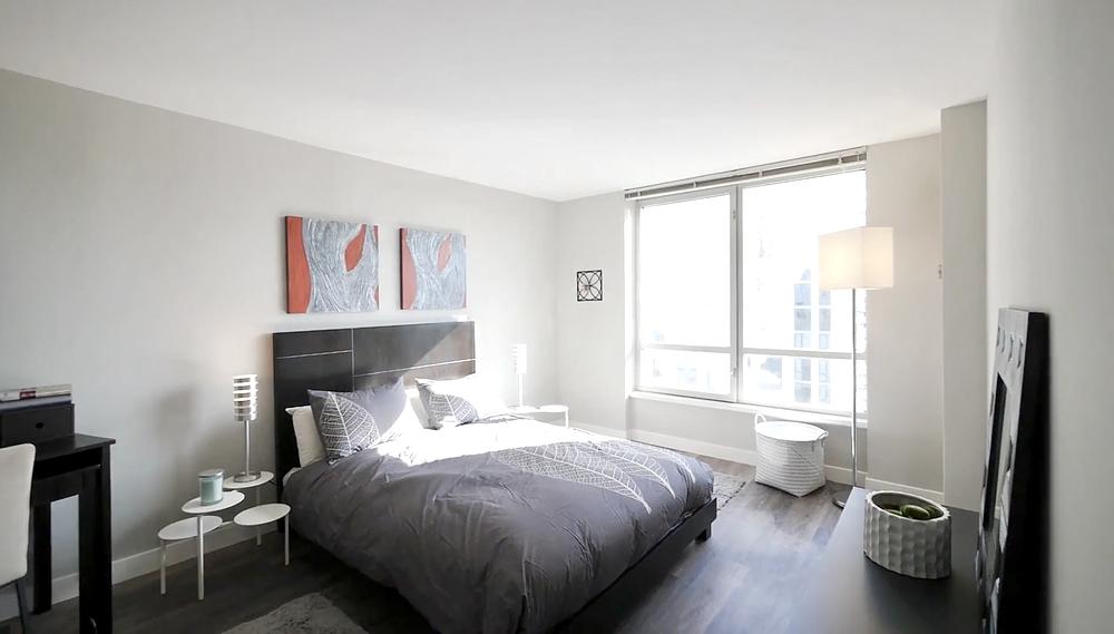 One East Delaware 1 E Delaware Pl, Chicago, IL 60611