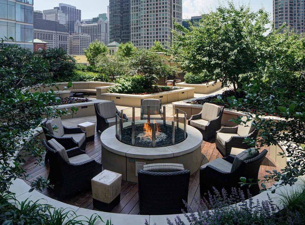 AMLI River North 71 W Hubbard St, Chicago, IL 60654