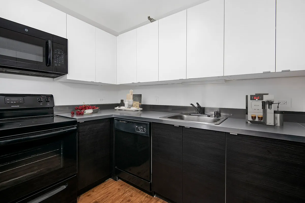 1111 N. Dearborn 1111 N Dearborn Ave, Chicago, IL 60610
