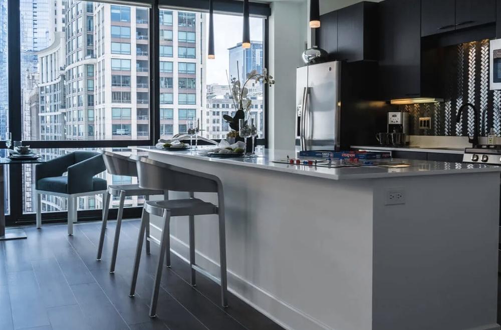 73 East Lake 73 E Lake St, Chicago, IL 60601