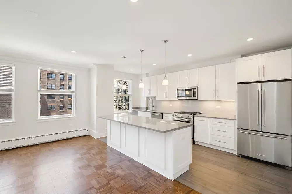3260 & 3270 N Lake Shore Drive 3260 N Lake Shore Dr, Chicago, IL 60657