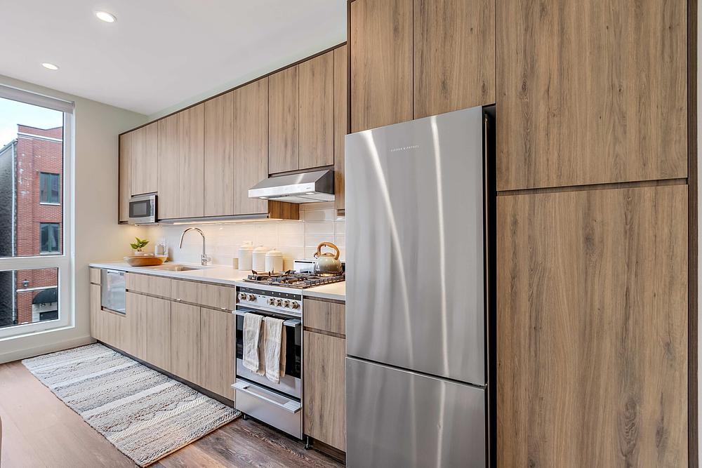 1122 W Chicago - Nevele22 1122 W Chicago Ave, Chicago, IL 60642