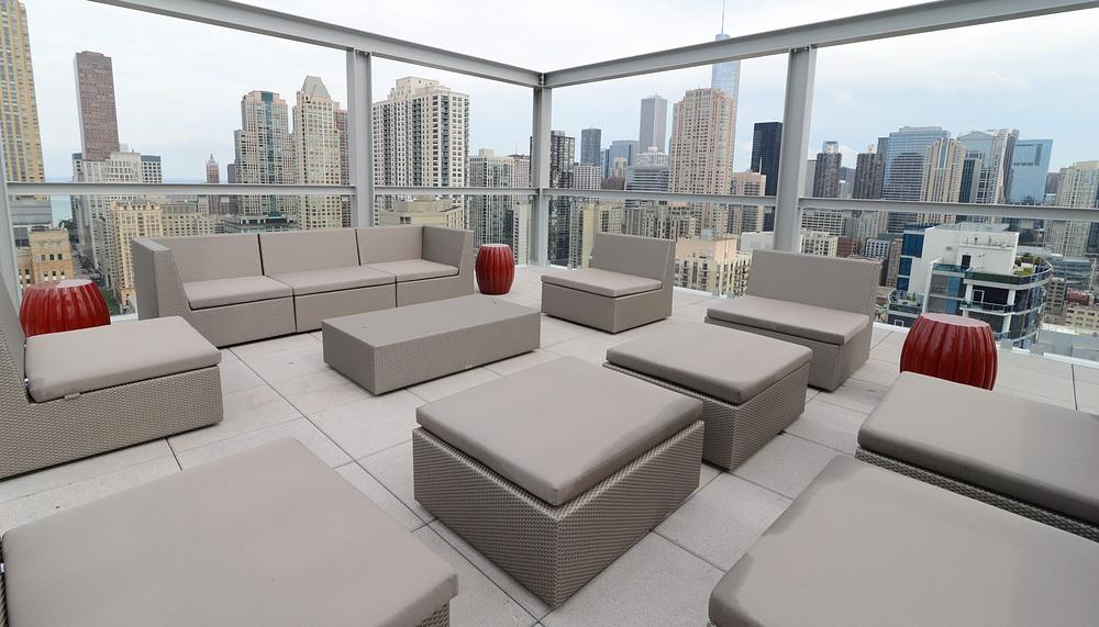 Eight O Five 805 N La Salle St, Chicago, IL 60610