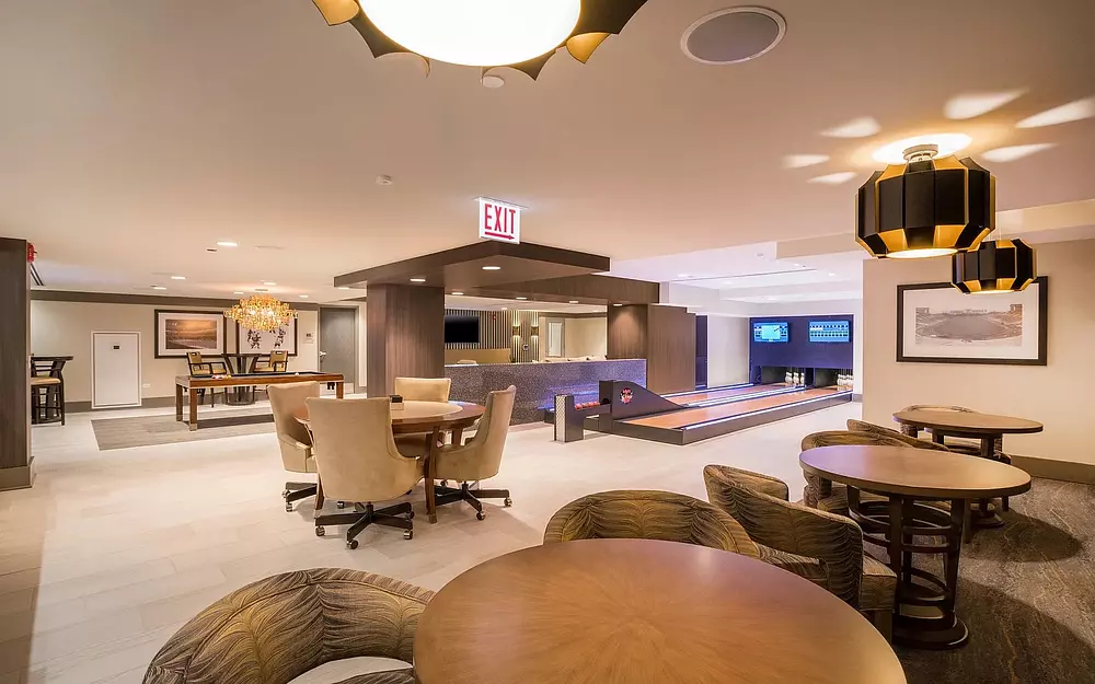 The Elle Apartments 801 S Financial Pl, Chicago, IL 60605