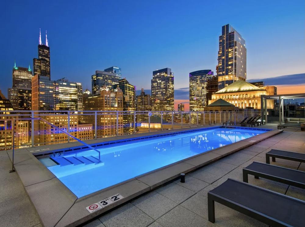 Env Chicago 161 W Kinzie St, Chicago, IL 60654