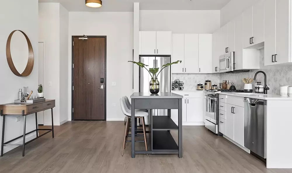 Logan Apartments 2522 N Milwaukee Ave, Chicago, IL 60647