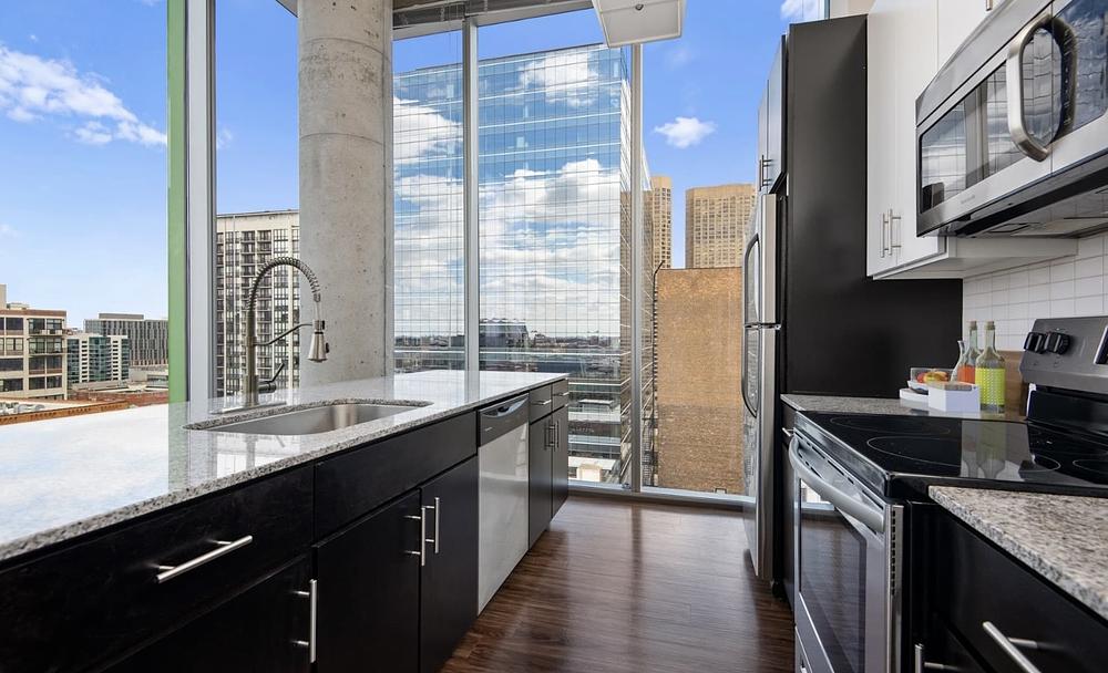 JeffJack Apartments 601 W Jackson Blvd, Chicago, IL 60661