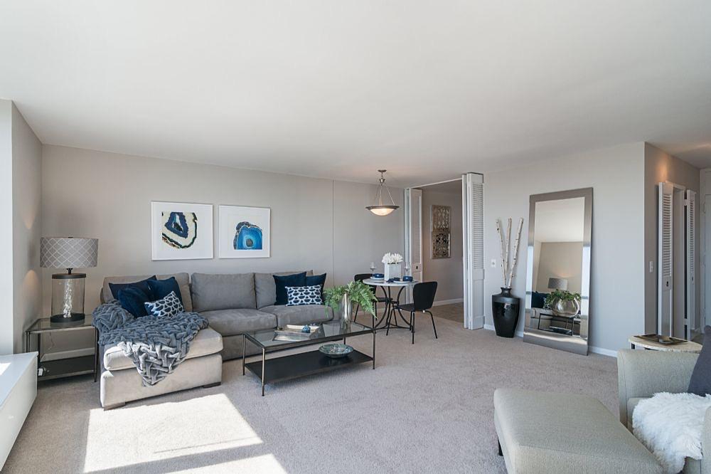 3450 N. Lake Shore Drive 3450 N Lake Shore Dr, Chicago, IL 60657