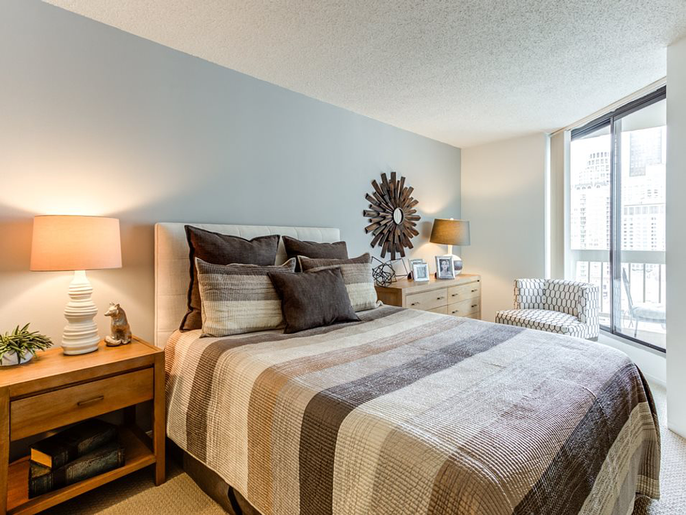 Asbury Plaza 750 N Dearborn St Chicago, IL 60654 Gold Coast, River North - Leasing by Cross Street