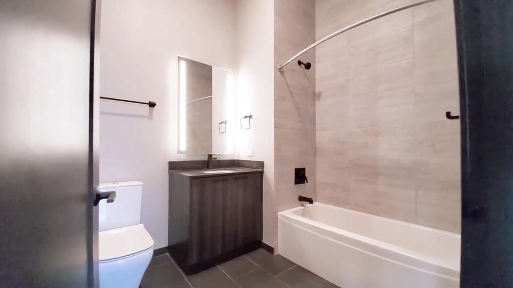Union West 939 W Washington Blvd, Chicago, IL 60606