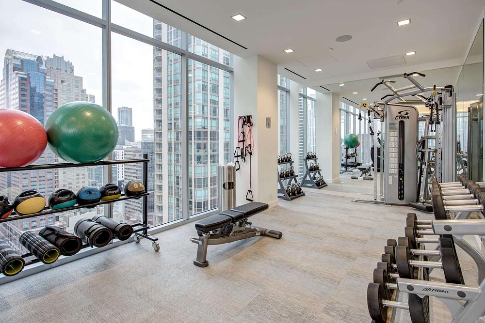 8 East Huron 8 E Huron St, Chicago, IL 60611