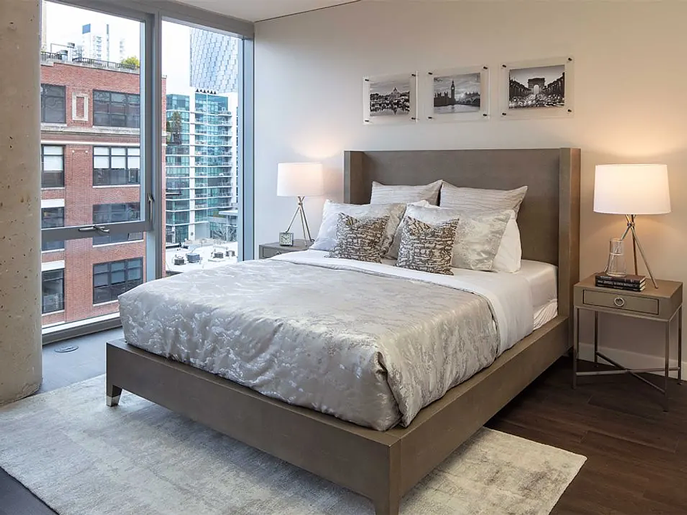 Milieu 205 S Peoria St, Chicago, IL 60607