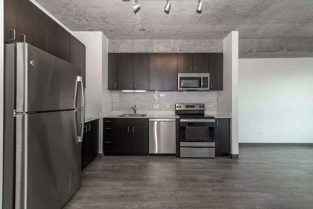 Lakeview 3200 3218 N Clark St, Chicago, IL 60657