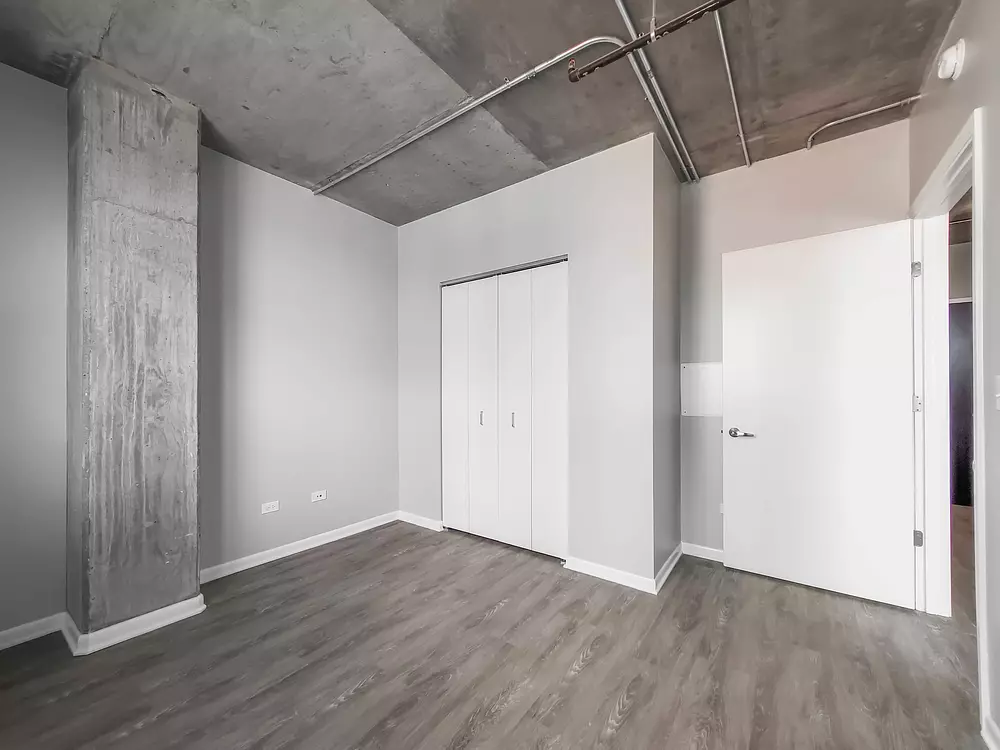 Lakeview 3200 3218 N Clark St, Chicago, IL 60657