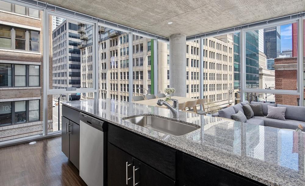 JeffJack Apartments 601 W Jackson Blvd, Chicago, IL 60661