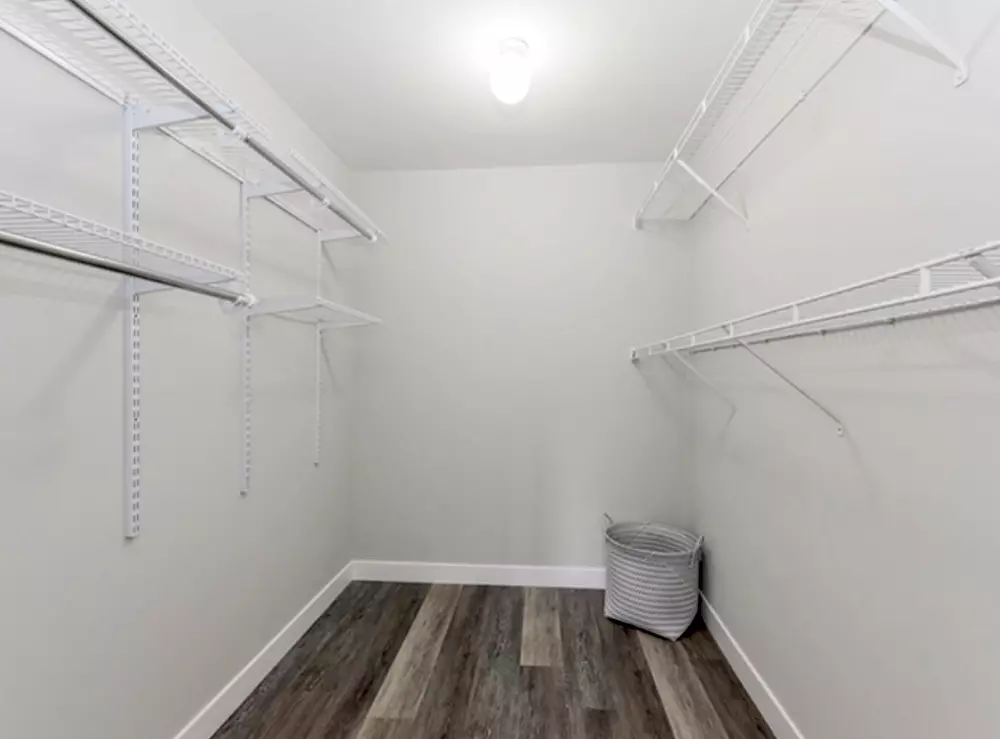 One East Delaware 1 E Delaware Pl, Chicago, IL 60611