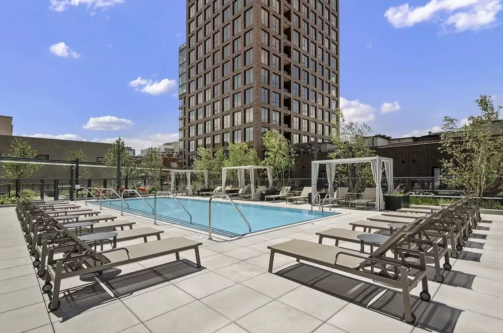 Union West 939 W Washington Blvd, Chicago, IL 60606