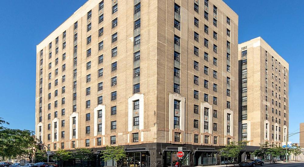 The Lawrence House 1020 W Lawrence Ave, Chicago, IL 60640