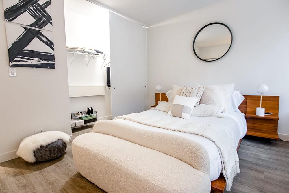 21 East Chestnut 21 E Chestnut St, Chicago, IL 60611