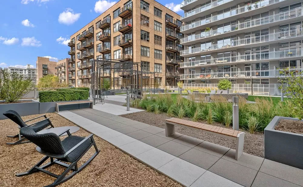 JeffJack Apartments 601 W Jackson Blvd, Chicago, IL 60661