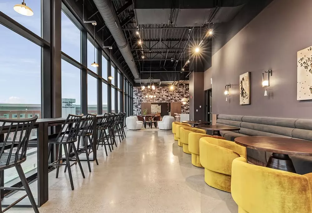 Cadence 2050 W Ogden Ave, Chicago, IL 60612