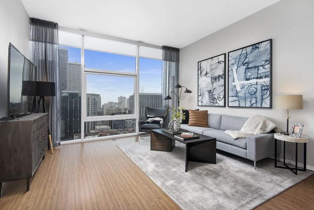 Aston 200 E Illinois St, Chicago, IL 60611