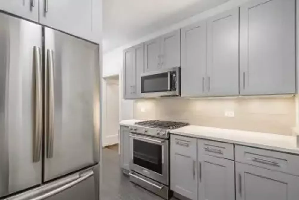 422 & 424 W Melrose 422-424 W Melrose St, Chicago, IL 60657