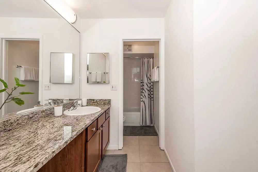 Barrington Lakes 2200 Hassell Rd, Hoffman Estates, IL 60169, Chicago