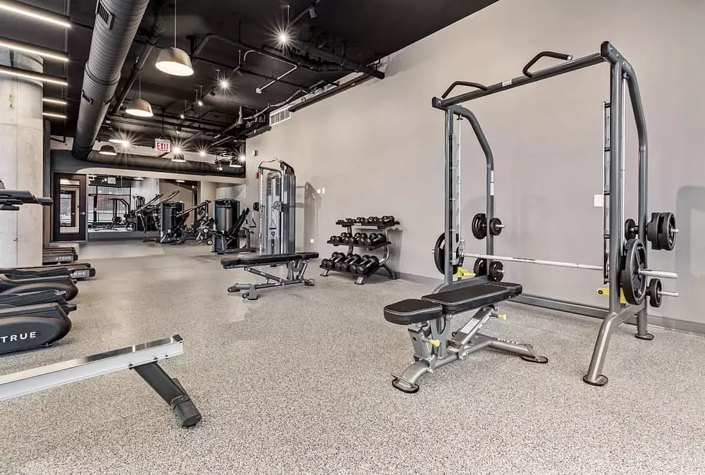 Cadence 2050 W Ogden Ave, Chicago, IL 60612