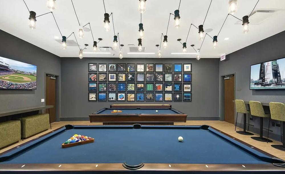 727 West Madison 727 W Madison St, Chicago, IL 60661
