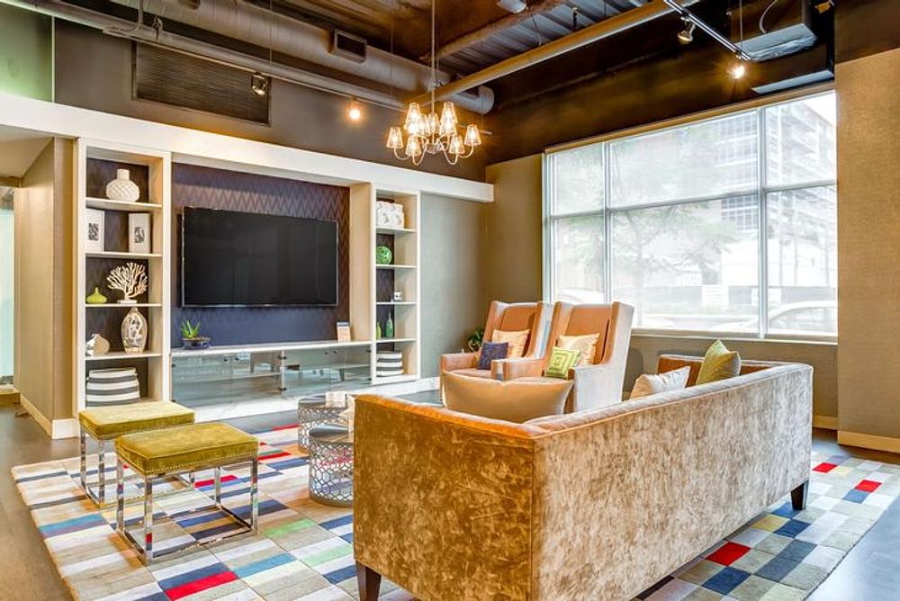 Luxe on Madison 1222 W Madison St, Chicago, IL 60607 Fulton Market, West Loop - Leasing by Cross Street
