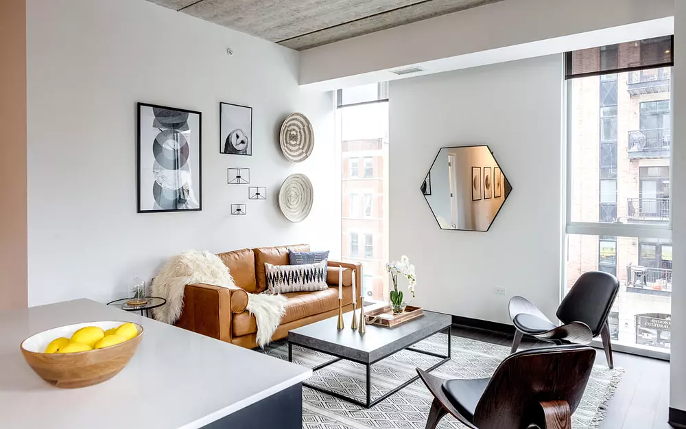 Seven 10 West 710 W Grand Ave, Chicago, IL 60654