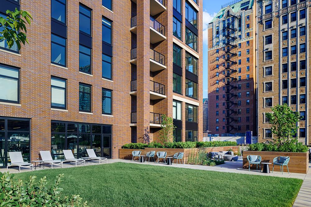 Gild 1210 N State Pkwy, Chicago, IL 60610