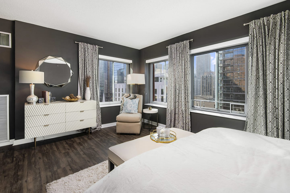 Chestnut Tower Apartments 121 W Chestnut St, Chicago, IL 60610