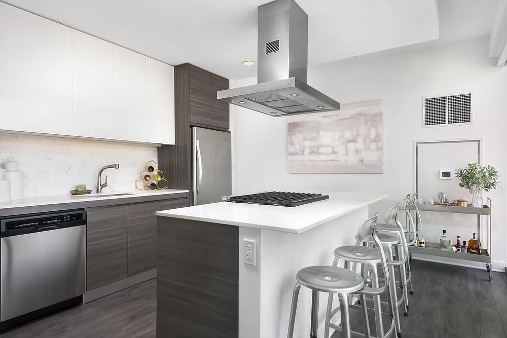 Hubbard 221 221 W Hubbard St, Chicago, IL 60654