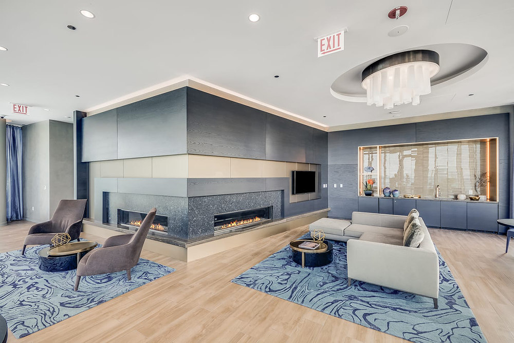 Moment 545 N McClurg Ct, Chicago, IL 60611