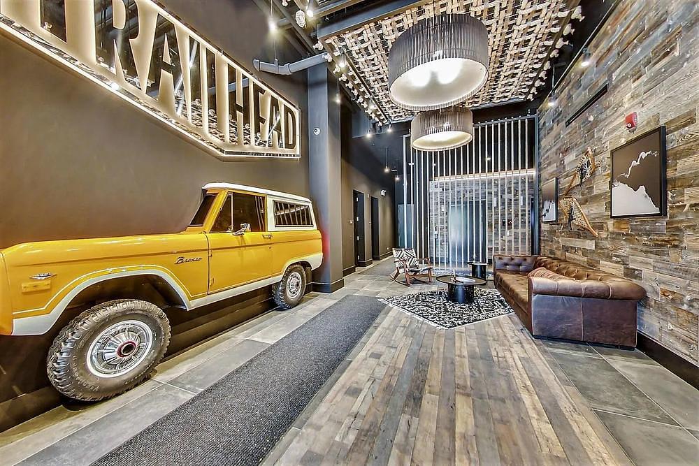 Trailhead 1744 N Western Ave, Chicago, IL 60647