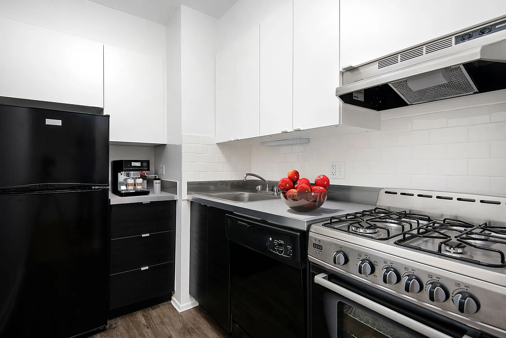 537 W. Melrose 537 W Melrose St, Chicago, IL 60657