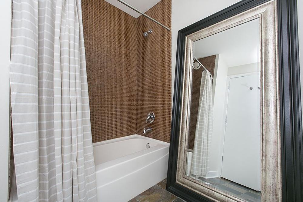 TRIO Apartments 670 W Wayman St, Chicago, IL 60661