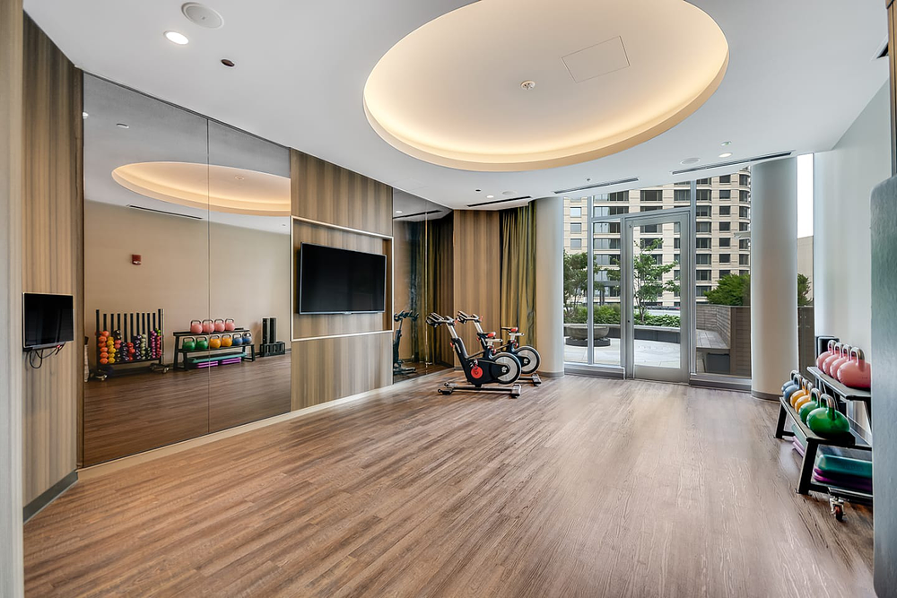 Moment 545 N McClurg Ct, Chicago, IL 60611