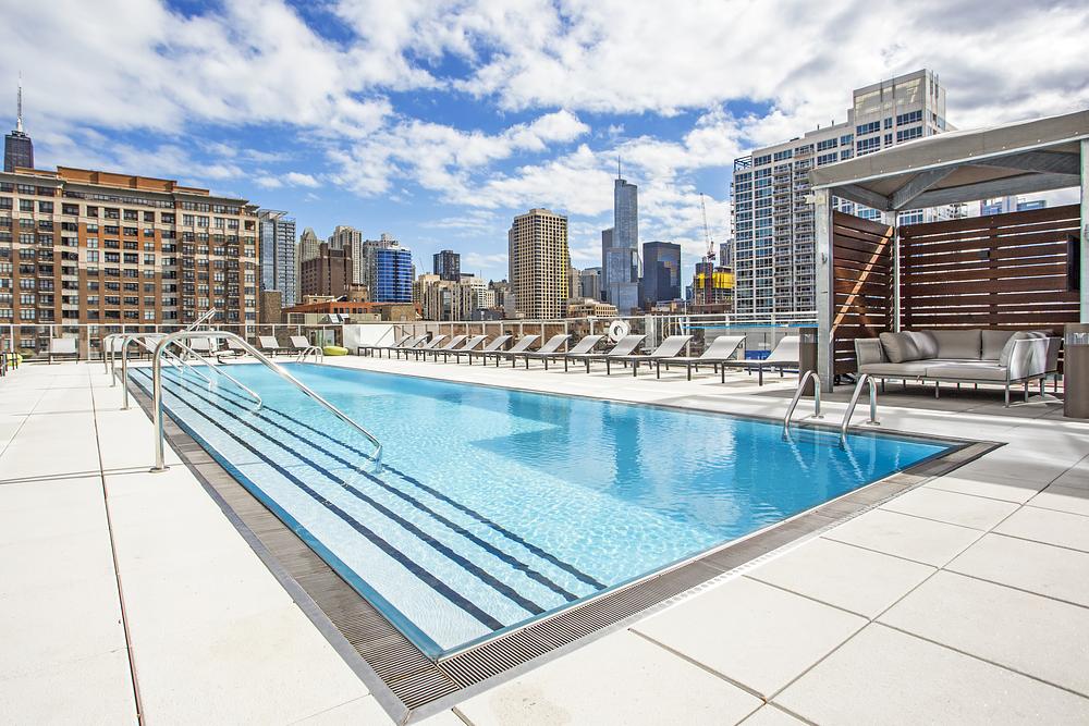 NEXT Apartments 347 W Chestnut St, Chicago, IL 60610
