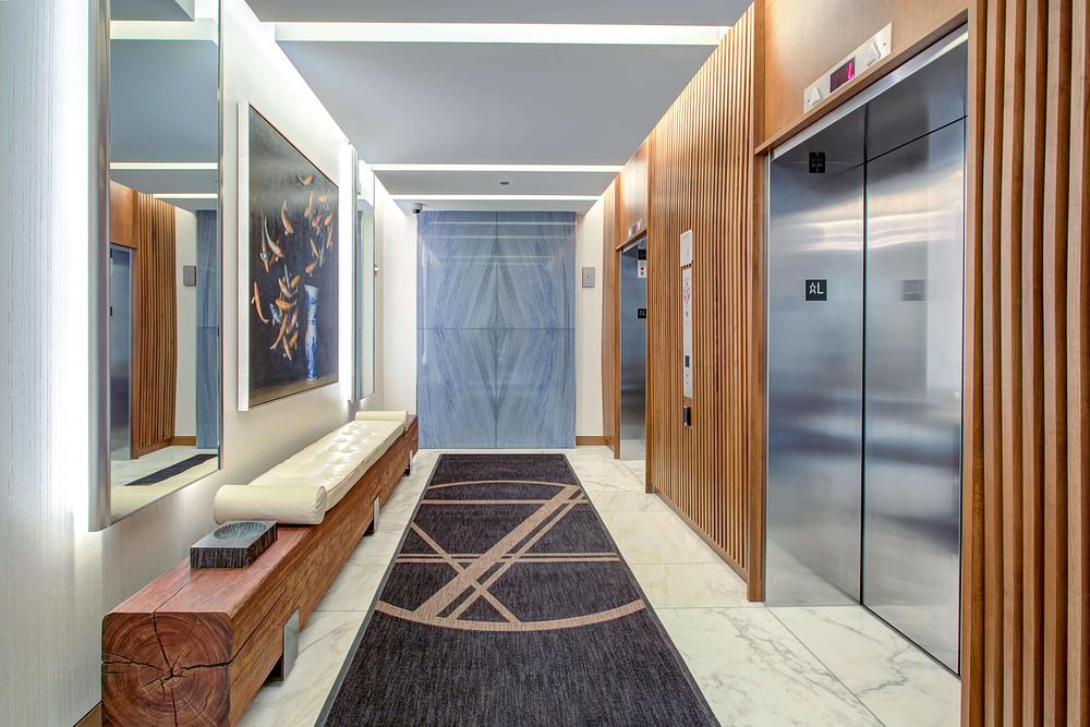 8 East Huron 8 E Huron St, Chicago, IL 60611