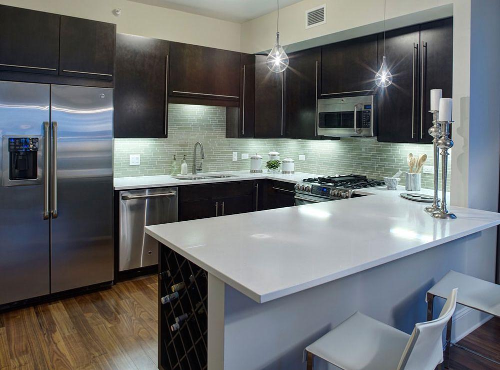 AMLI River North 71 W Hubbard St, Chicago, IL 60654