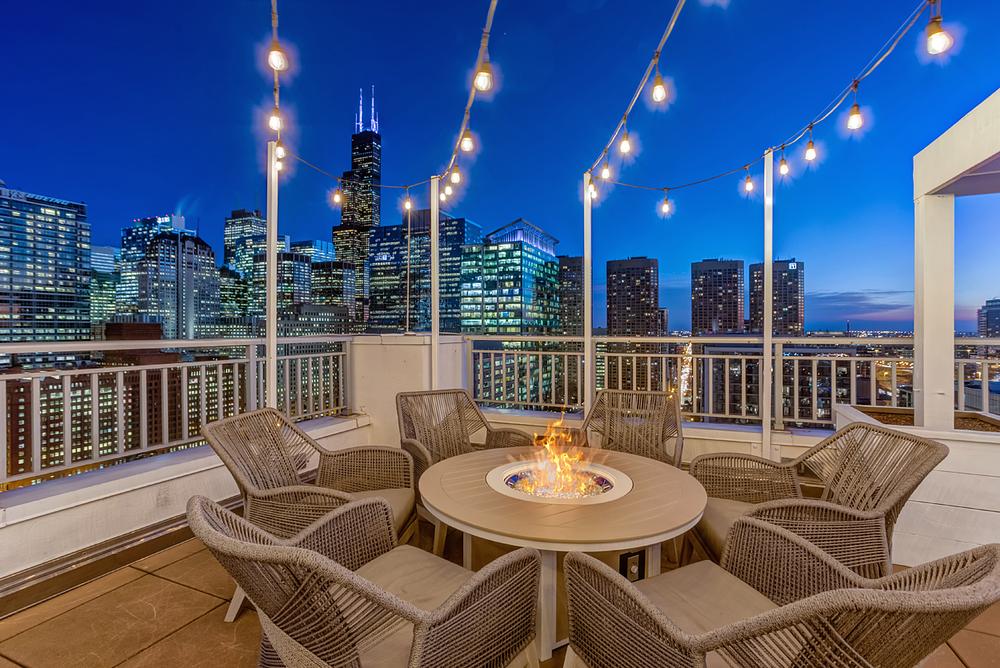 180 North Jefferson 180 N Jefferson St, Chicago, IL 60661