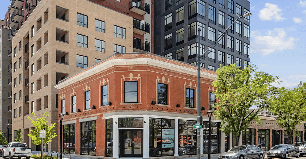 AMLI at Uptown 1633 Pearl St, Denver, CO 80203