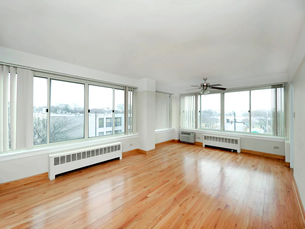 Clarendon Shores 4750 N Clarendon Ave, Chicago, IL 60640