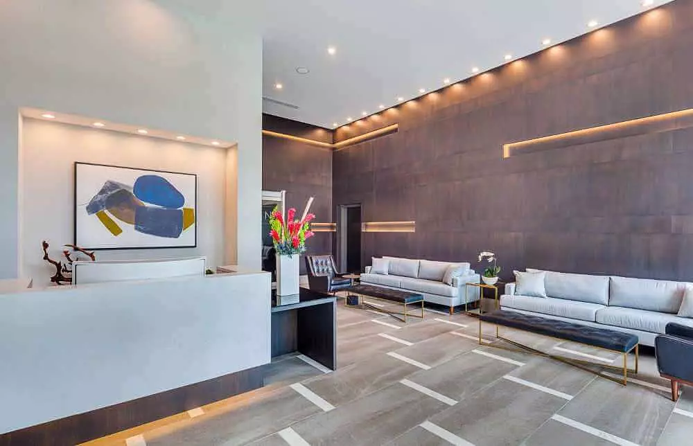 The Hudson 750 N Hudson Ave, Chicago, IL 60654