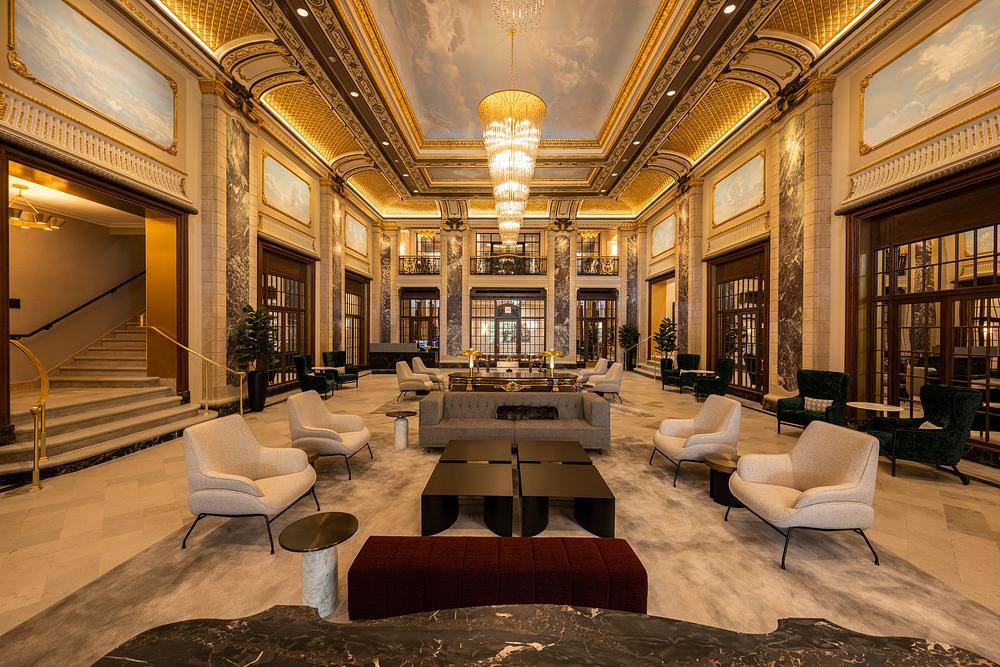 The Belden Stratford 2300 N Lincoln Park, Chicago, IL 60614