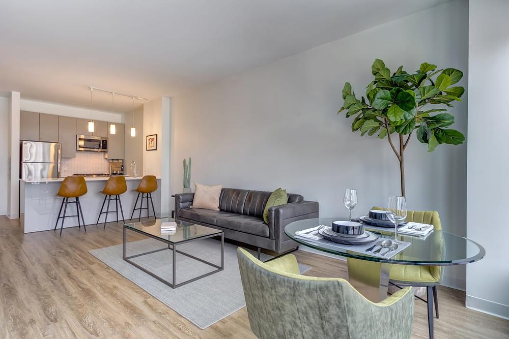 The Van Buren 808 W Van Buren St, Chicago, IL 60661
